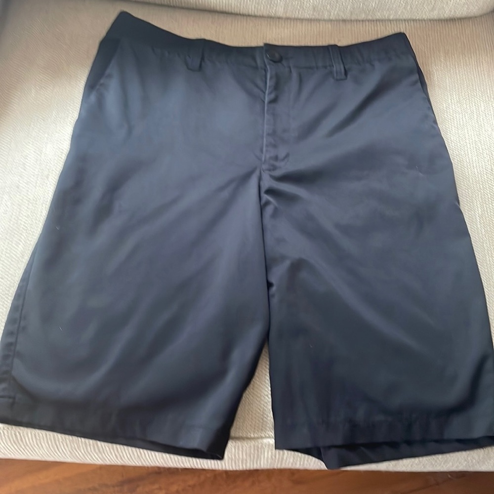 Boys Under Armour Match Play short sz 18